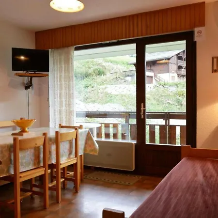 Apartment Cosy Au Pied Des Pistes - 4 Pers, Parking - Fr-1-241-168 *